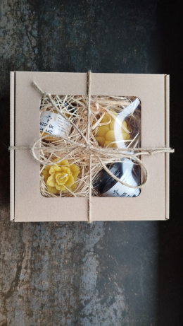 MINI BOX z naturalnymi świecami